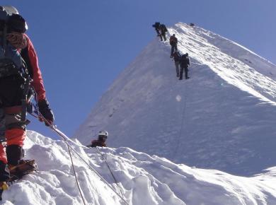 island-peak-climbing-in-nepal