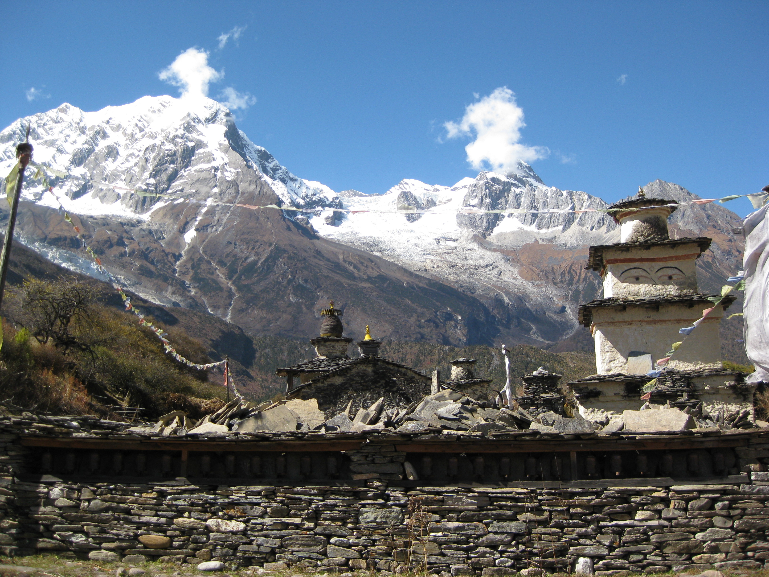 manaslu-trek-and-tsum-valley-trek