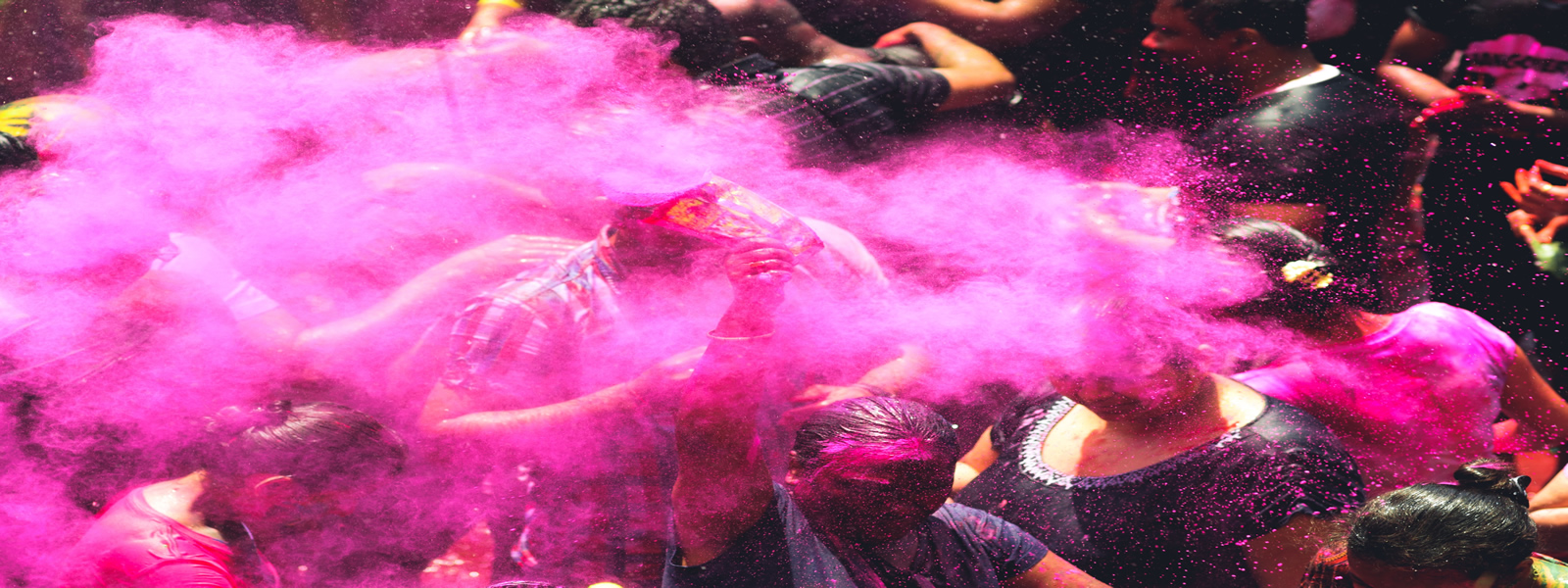 holi in nepal