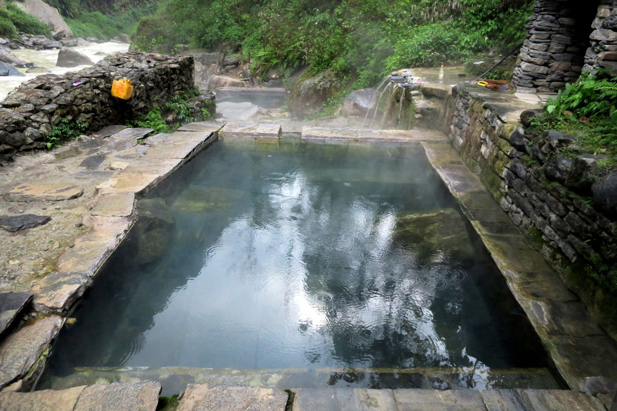 jhinu-hot-spring